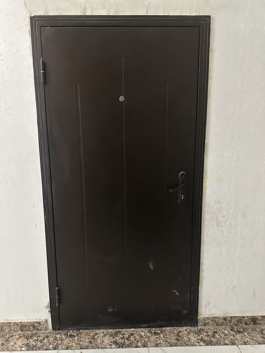 Сыртқы есік үйдің почти новый