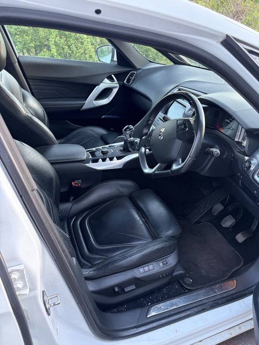 Dezmembrez citroen DS5 2.0 HDI