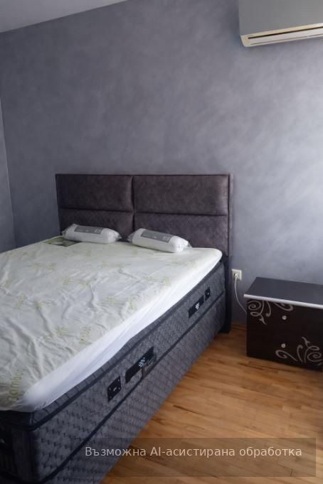 Двустаен апартамент в района на Колхозен пазар!