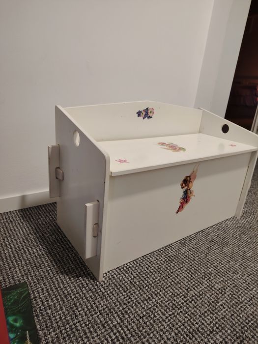 Băncuță cu lada prințese +set cărți cu povesti