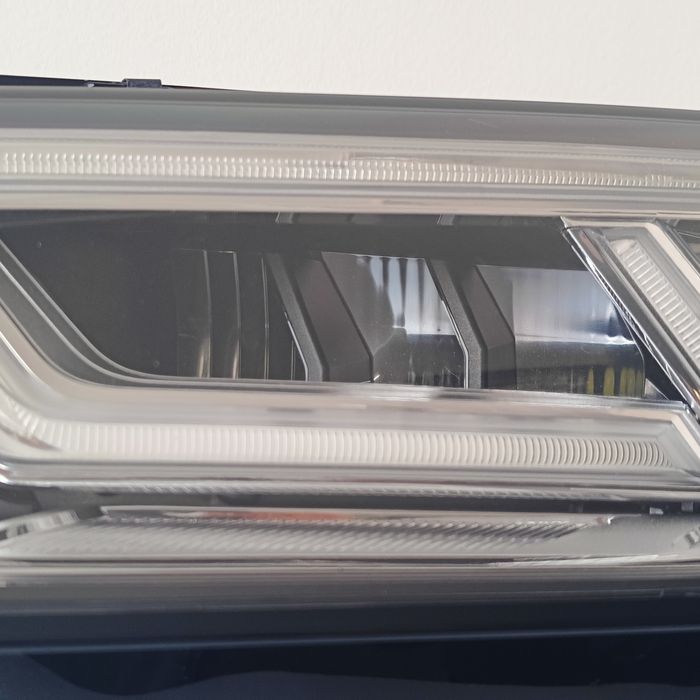 Ляв фар AUDI Q5 80A FULL LED MATRIX , Ляв фар Q5 MATRIX  80A.941.035, 80A941035