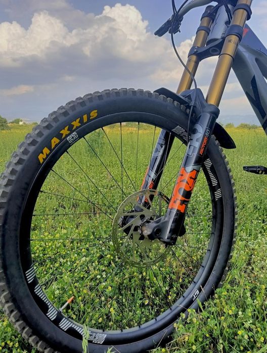 Yt tues cf pro race mob edition 2018 XL