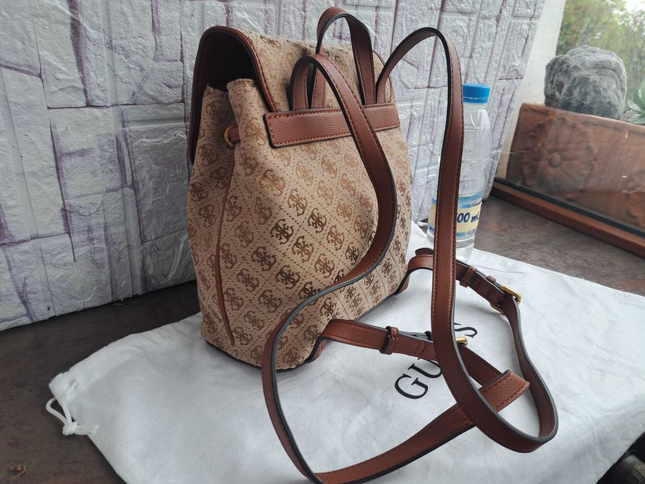 дамска раница,GUESS кафява чанта,гес
