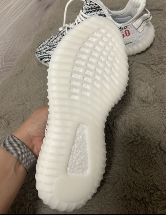 Yezzy 350 zebra