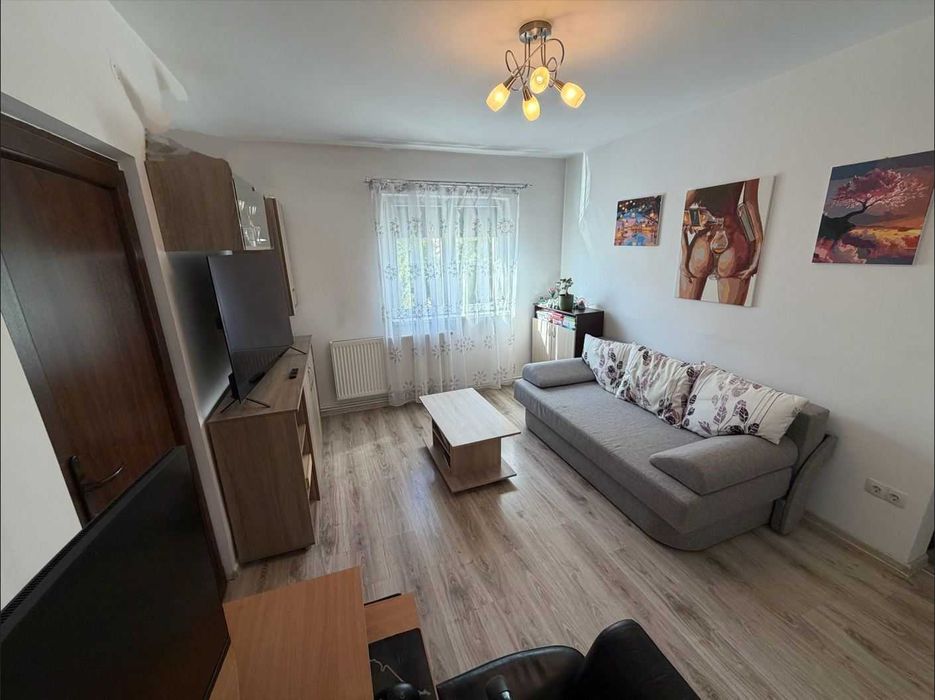 Vand apartament 3 camere hipodrom