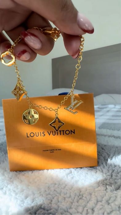 Louis Vuitton гривни