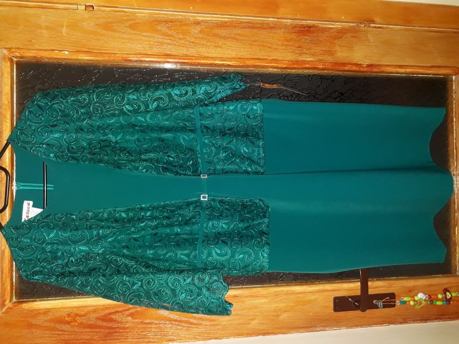 Rochie ocazie eleganta scurta marimea 50 noua verde smarald