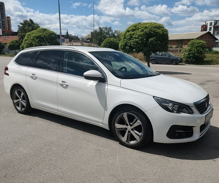Продавам Peugeot 308, 2020 г. , 1.5 HDI, 131 к. с, Euro 6D!
