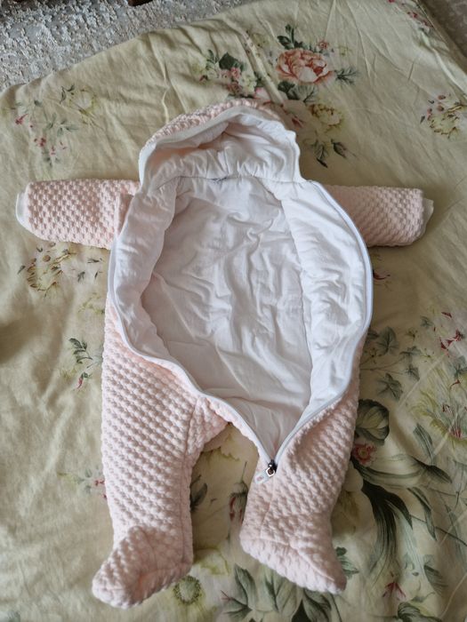 Продам детский комбинезон