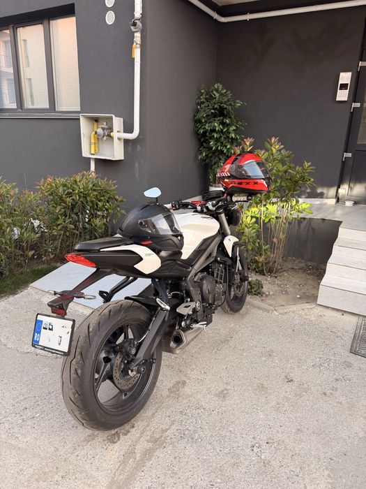Triumph street triple s A2