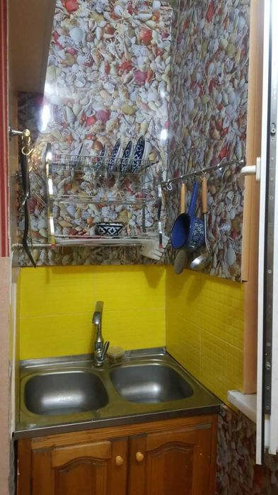 Сотилади 1 хона килинди 2 хона. Продаётс 1-комн переделка в 2ух комнат