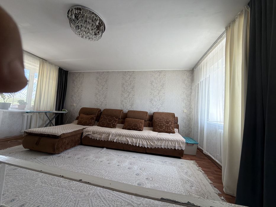 В продаже диван б/у