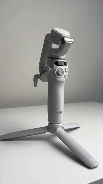 Продавам Dji Osmo Mobile SE