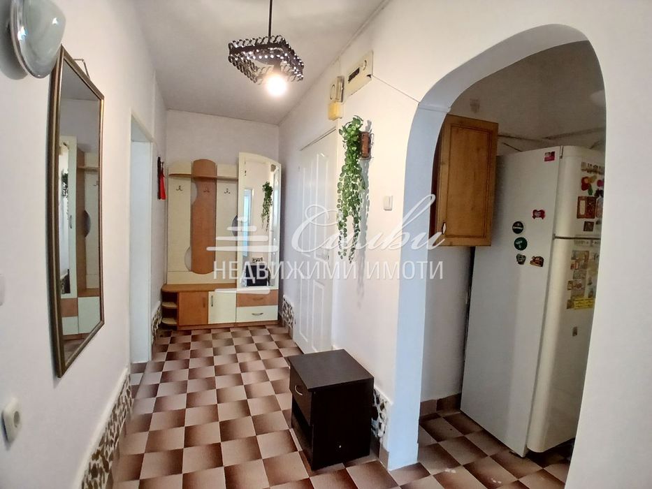 Дава се под наем Двустаен апартамент в Шумен, Тракия - 64 кв.м за 255 € - Снимка #7