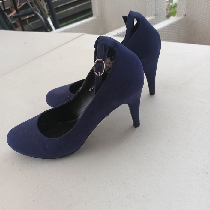 Vând pantofi de primavara