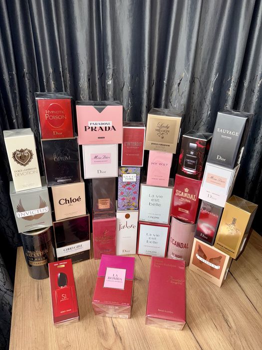 Vand Parfum La Bomba - Carolina Herrera