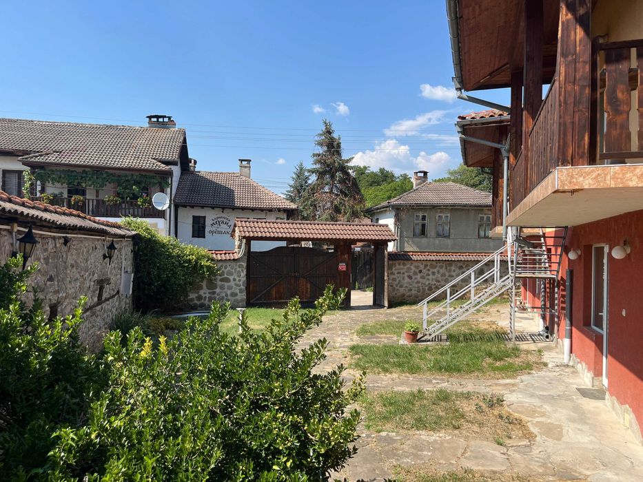 Продава се Хотел в Троян - 1240 кв.м за 231 €/кв.м - Снимка #3