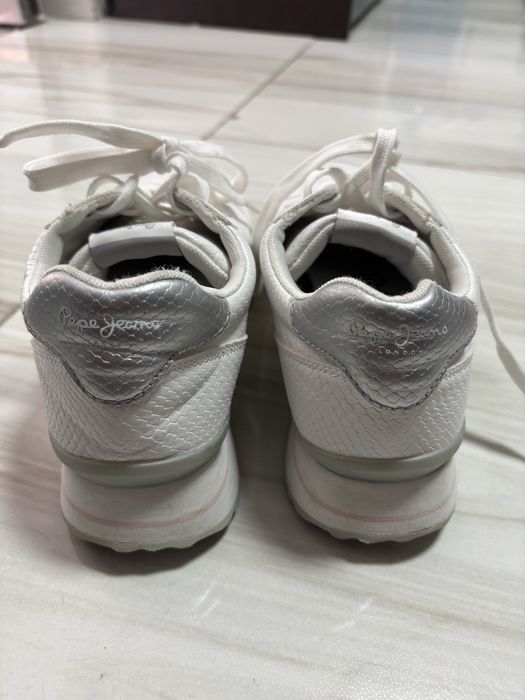 Обувки Pepe Jeans