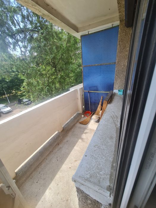 Vind 3camere decomandate mazepa 1 etaj  2