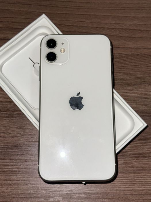 Айфон 11 IPhone 11(64гб/86 емкость).