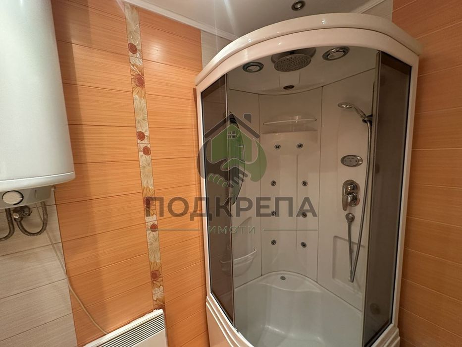 Дава се под наем Тристаен апартамент в Пловдив, Кършияка - 120 кв.м за 459 € - Снимка #9