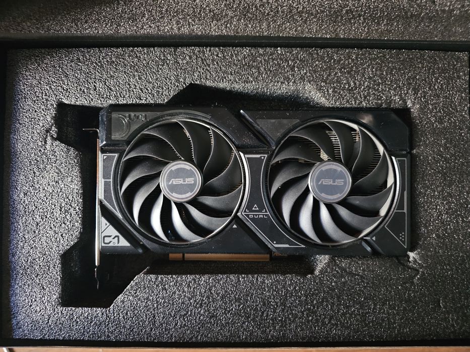 Placa Video ASUS RTX 4060 DUAL OC 8 GB