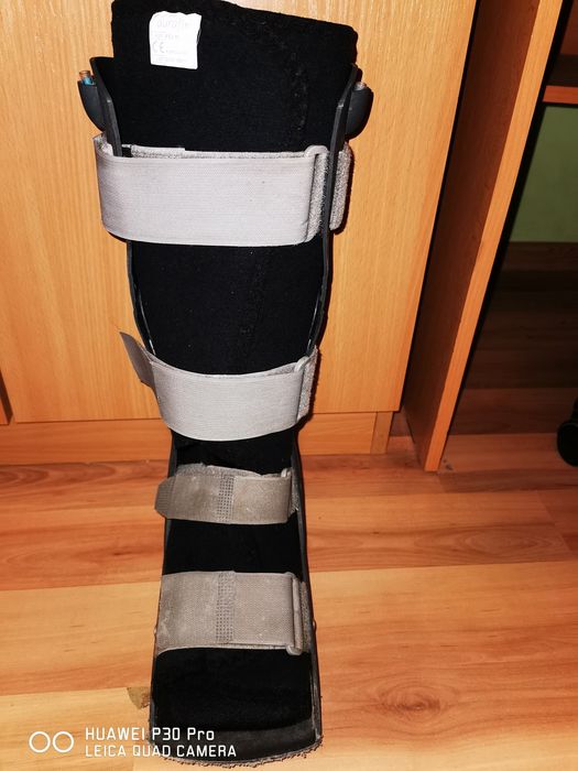 Отропедичен ботуш aurafix