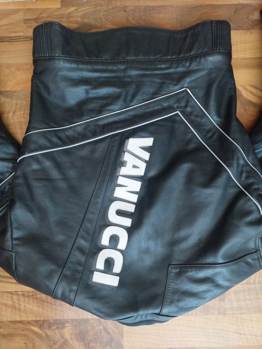 Geaca moto Vanucci,marime 48,piele naturala