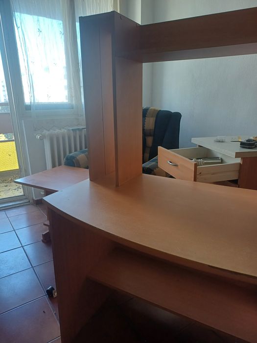Birou mare impecabil