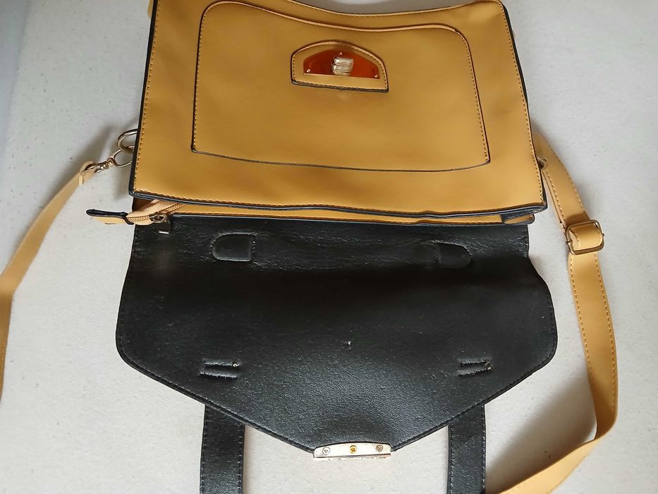 poseta cafeniu-maro cu bretea ajustabila