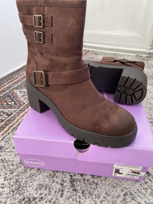 Vand botine graceland maro noi