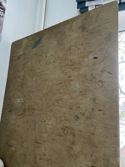 Продам стол