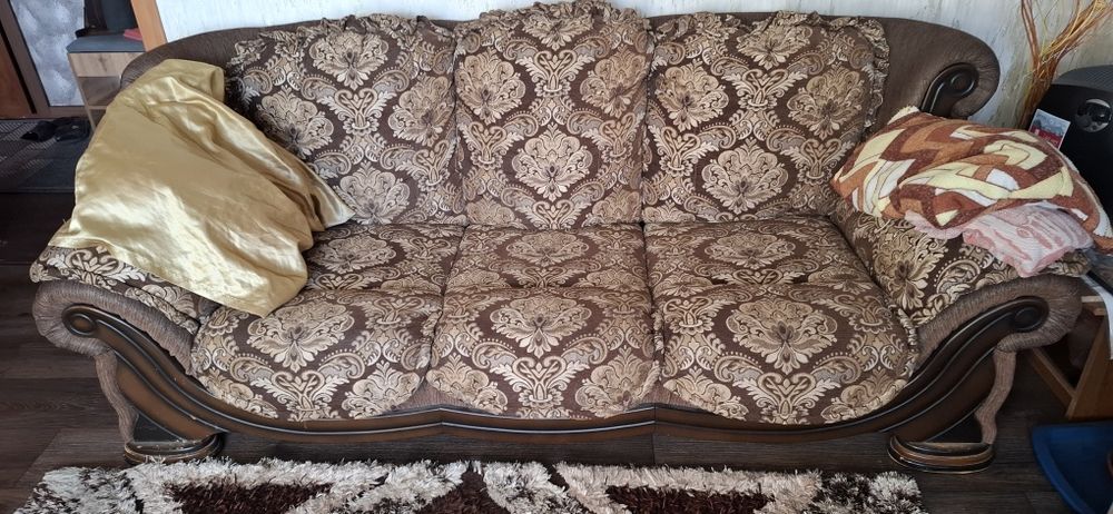 Мебель продам диван и 2 кресла