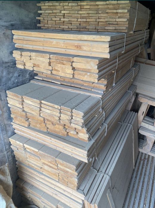 Деревянный стол и стулья комплект