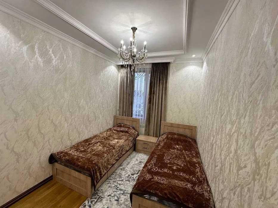 Сдается свежая уютная 3-комн квартира Паркентский рынок
