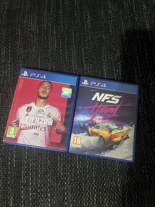 PlayStation 4 Slim 500GB – pachet complet, stare foarte bună