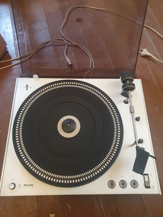 Стар грамофон Philips