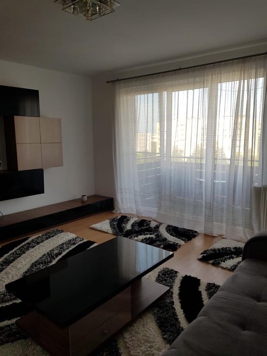 Proprietar - Inchiriez apartament 2 camere Avantgarden 3 cu parcare si