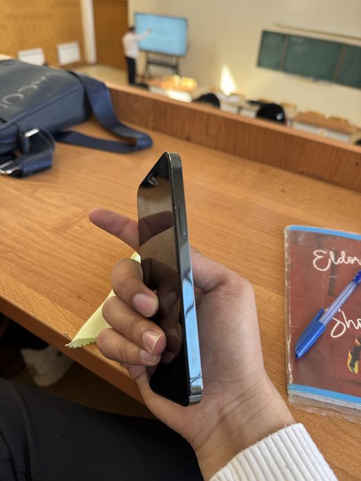 Iphone 12 pro 256gb sotiladi srochno