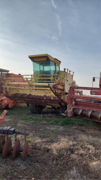 Combina New Holland 8050