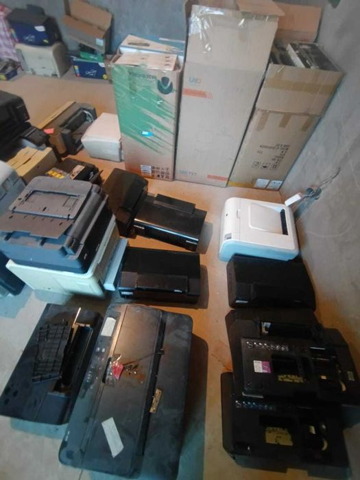 Продам принтера сервис-центр срочно: 1 млн