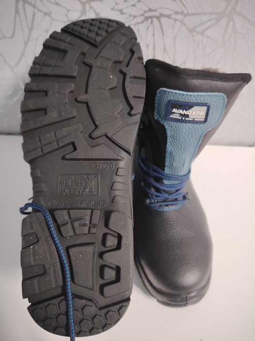 Зимние ботинки хорошего качества