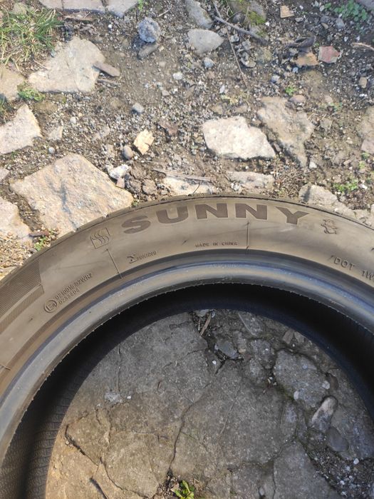 Vând anvelope de vara 225 50 17