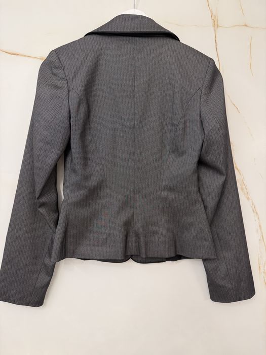 Costum elegant cu pantaloni