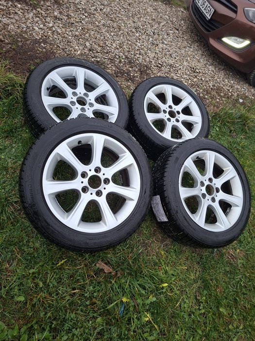 Vând roți de BMW 5X120 ,225/50 R17 BARUM