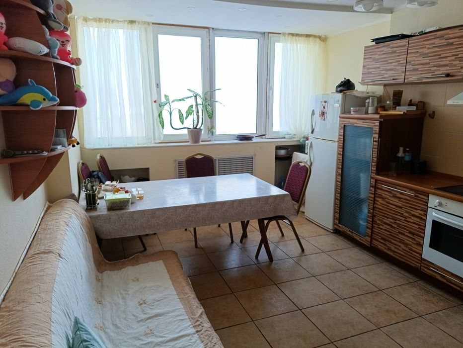 Сдам 3-Комнатную Помесячно!!!