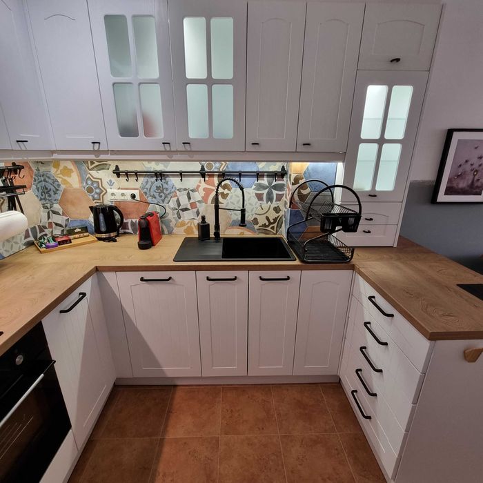 Дава се под наем Двустаен апартамент в Варна, Левски - 90 кв.м за 714 € - Снимка #5