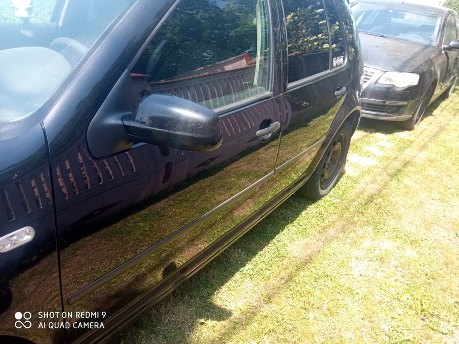 Ușa ,macara geam,oglinda electrica ,bara spate vw golf 4 lc9z