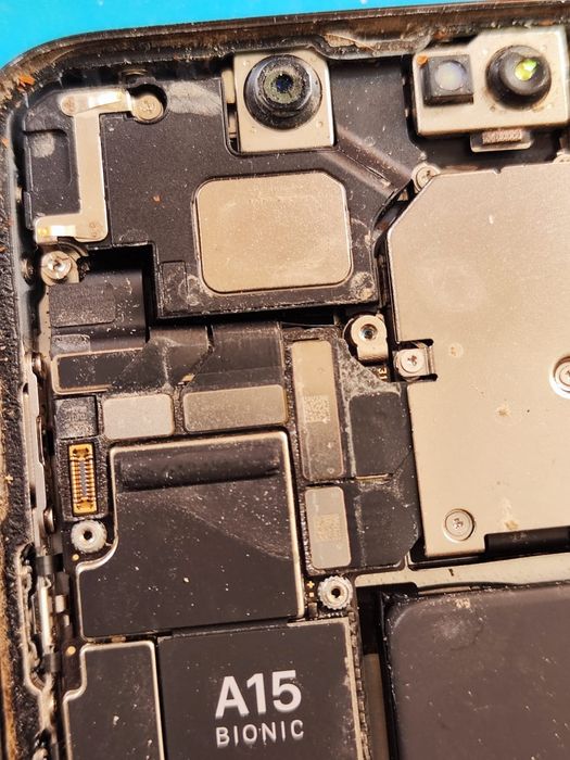 Service/Reparatii/resoftare navigatii telefone/ laptop/electronice