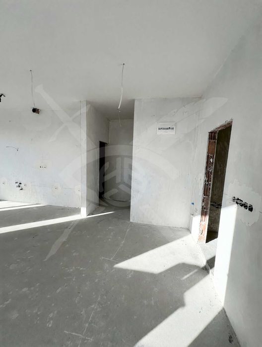 Продава се Тристаен апартамент в Бургас, Славейков - 89 кв.м за 1679 €/кв.м - Снимка #2